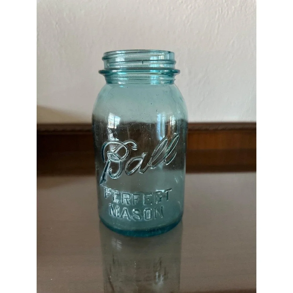 Vintage 1923-1933 Blue Ball Perfect Mason Quart Jar Number 0 Aqua Glass Antique